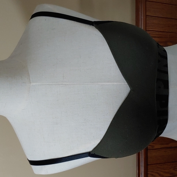 PINK Victoria's Secret Lightly Lined Bralette XS - Picture 2 of 16